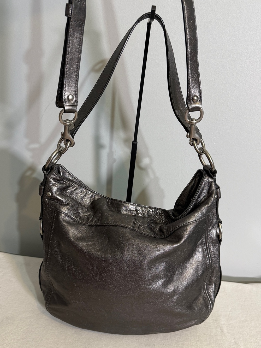 VTG Coach Large Zoe Metallic Pewter Leather Hobo Shoulder Bag Silver F14706
Y2K - Picture 3 of 16